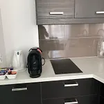 Szucha By Global شقة